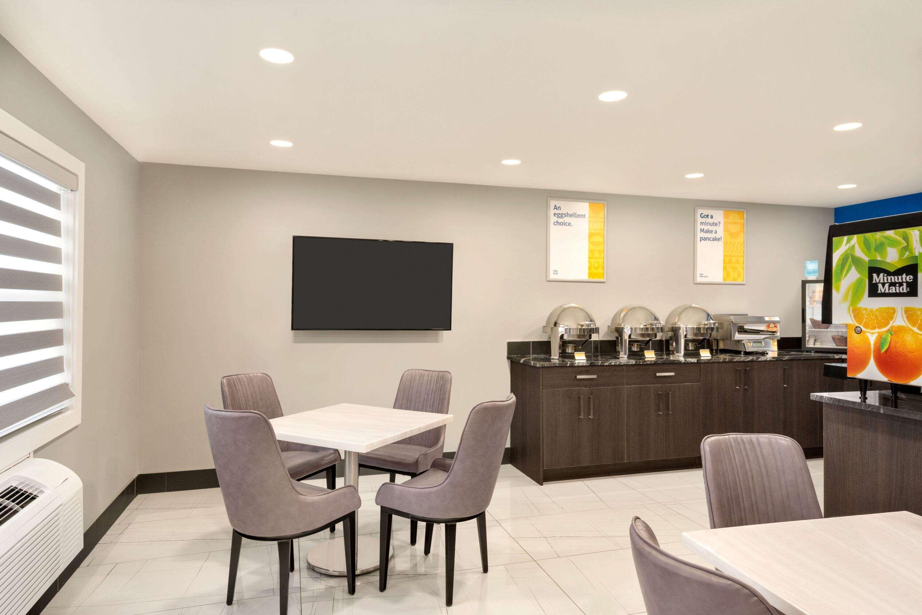 Days Inn By Wyndham Wainwright Exteriör bild